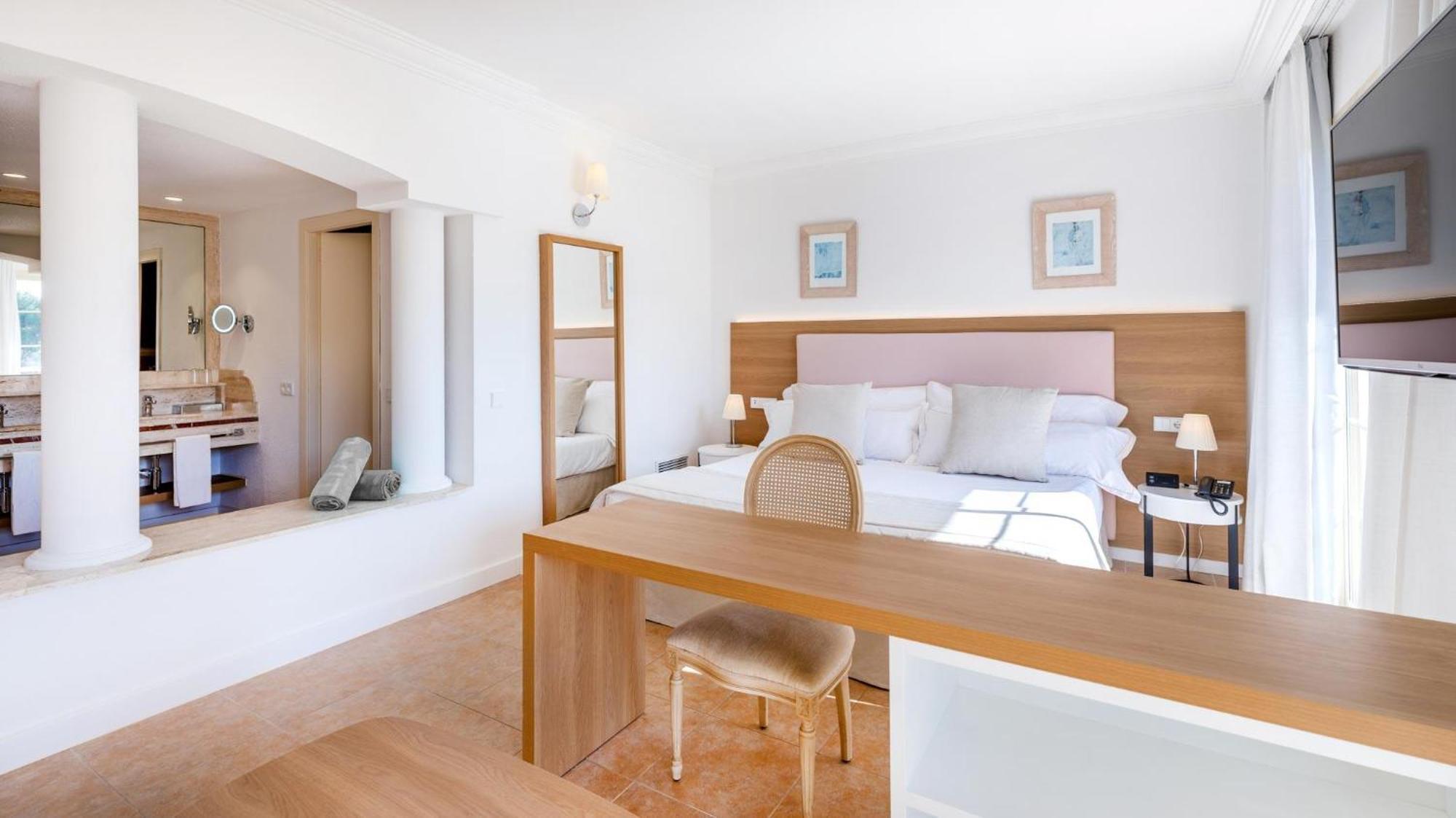 Viva Cala Mesquida Suites & Spa Adults Only 16 Екстер'єр фото